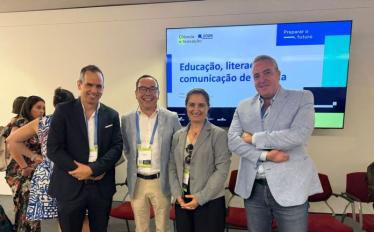 O presidente do ISCAL Pedro Pinheiro acompanhado de outros professores do evento